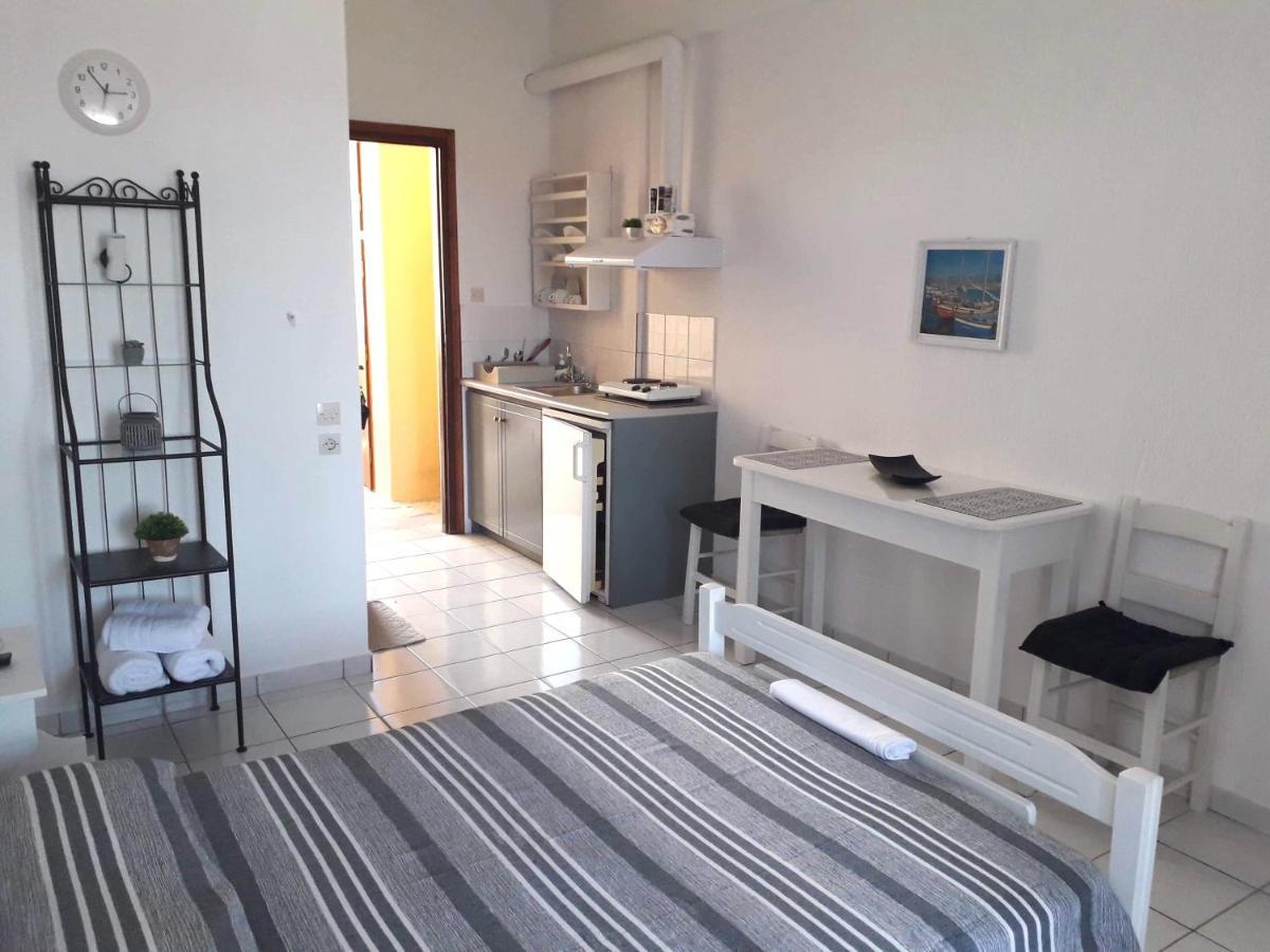 Sk Studios & Apartments 尼欧克利马 外观 照片